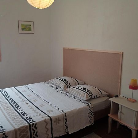 La Cigale Apartment Saint Hippolyte du Fort Bagian luar foto
